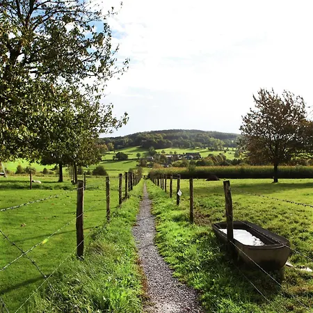 In With Garden & Bbq