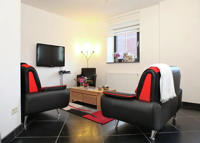 Feriehus In With Garden & Bbq Epen