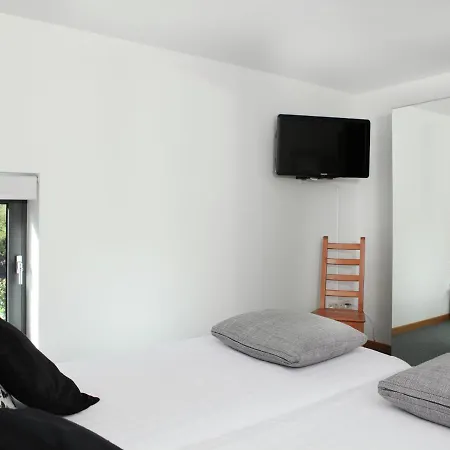 Vakantiehuis Elegant In With Fenced Garden *