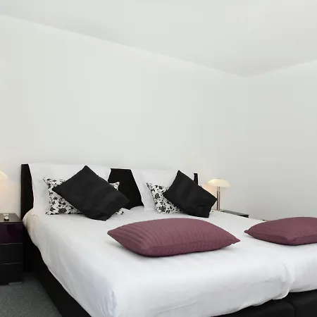 Vakantiehuis Elegant In With Fenced Garden Epen