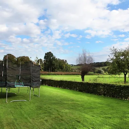 In With Garden & Bbq