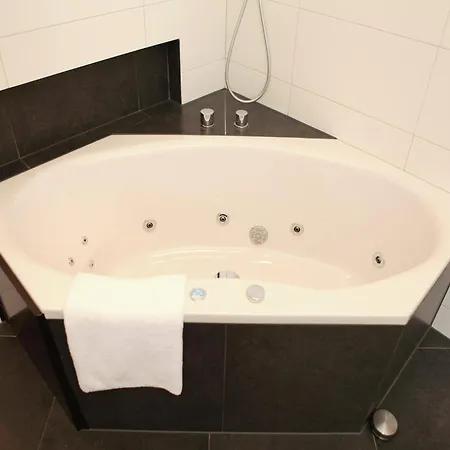 In With Garden & Bbq *